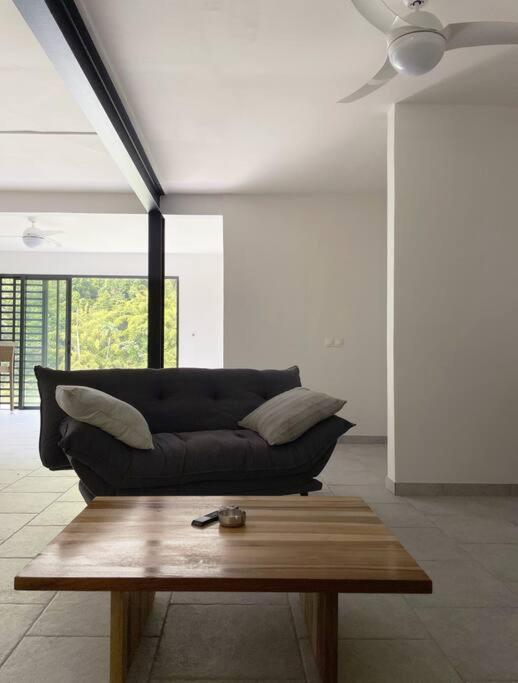 לה קברה Spacieux Appartement A La Villa Montagne מראה חיצוני תמונה
